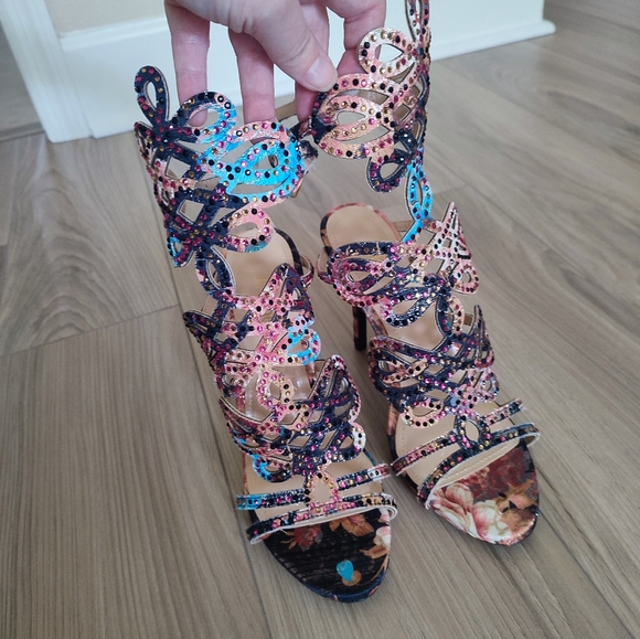 J Renee High Heels shoes, 8.5W - Picture 8 of 8